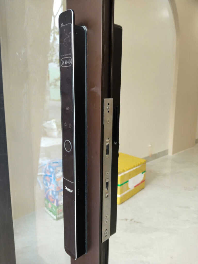 Khóa Vân Tay Cửa Nhôm Lùa