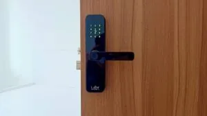 Khoá cửa vân tay Laffer LX08